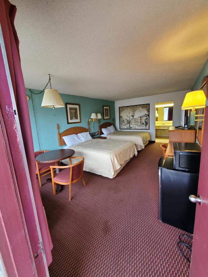 Gray Plaza Motel West Frankfort Екстериор снимка