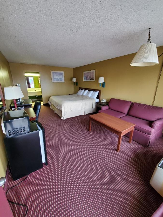 Gray Plaza Motel West Frankfort Екстериор снимка